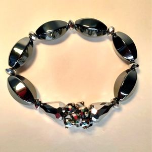 Handmade Hematite Oval Barrel Stretch Bracelet with Gray Facet Beads